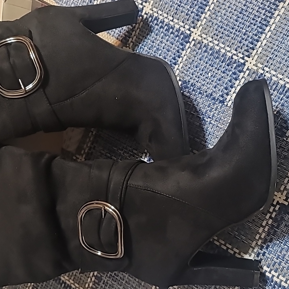 Boots 👢